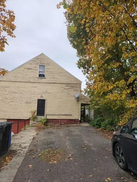 16 Prospect St, Athol, MA 01331 photo 2