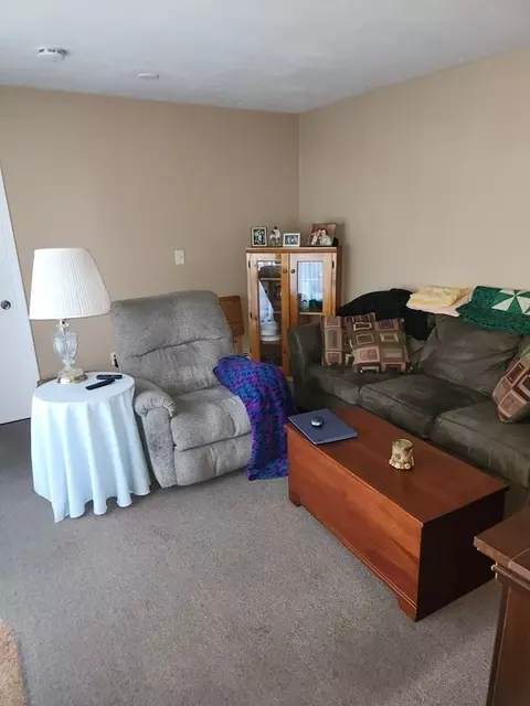 16 Prospect St, Athol, MA 01331 photo 4