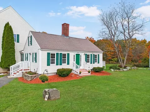 240 Washington St #B, Methuen, MA 01844