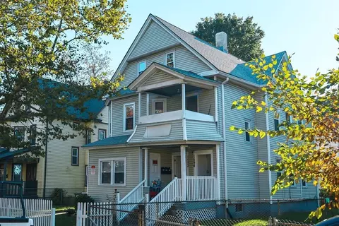 1592-1594 Dwight St, Springfield, MA 01107 photo 2