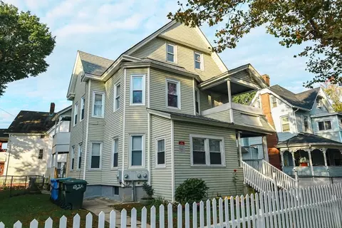 1592-1594 Dwight St, Springfield, MA 01107