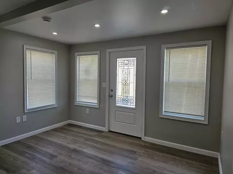 495 Chicago St, Fall River, MA 02721 photo 3