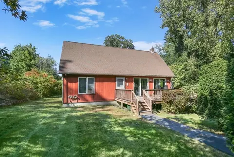 47 Scenic Ave, Webster, MA 01570