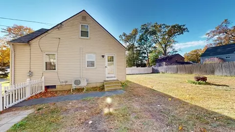 274 Cooper St, Springfield, MA 01108 photo 32