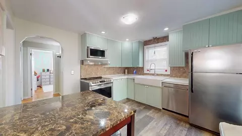274 Cooper St, Springfield, MA 01108 photo 8