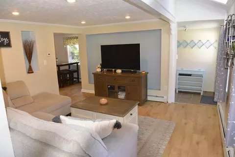 18 Onset St, Worcester, MA 01604 photo 6