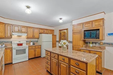 77 Town Farm Rd, Sutton, MA 01590 photo 13