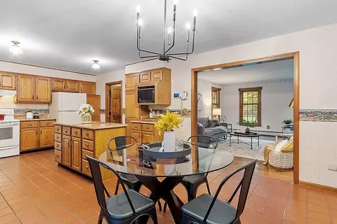 77 Town Farm Rd, Sutton, MA 01590 photo 8