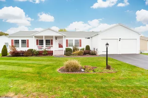 62 Fieldstone Cir, Bridgewater, MA 02324