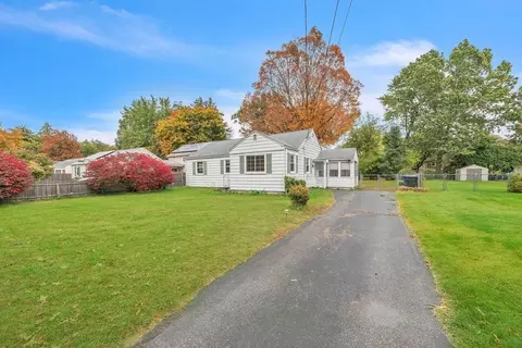 127 Aldrew Ter, Springfield, MA 01119