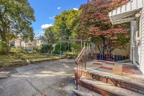 68 Peirce Ave, Everett, MA 02149 photo 32
