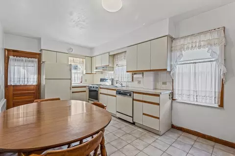 68 Peirce Ave, Everett, MA 02149 photo 13