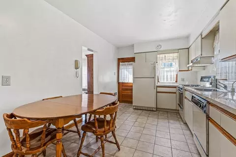 68 Peirce Ave, Everett, MA 02149 photo 12