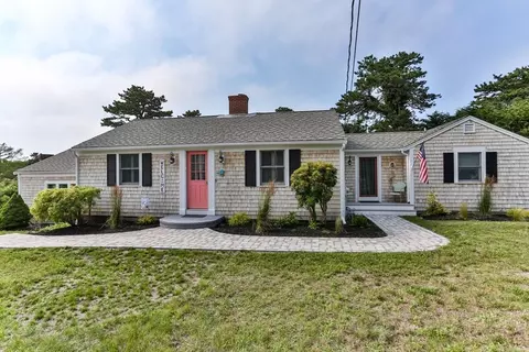 42 Marlin Rd, Harwich, MA 02645