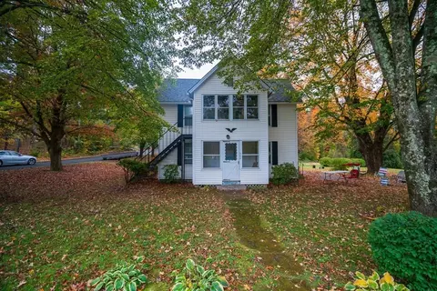 289 Pelham Rd, Amherst, MA 01002
