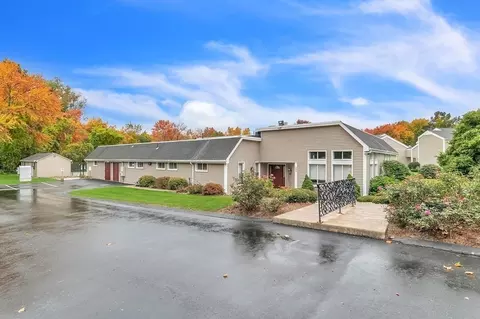 105 Nassau Dr #105, Springfield, MA 01129 photo 35