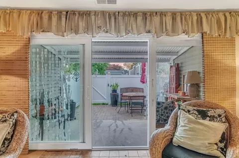 105 Nassau Dr #105, Springfield, MA 01129 photo 30