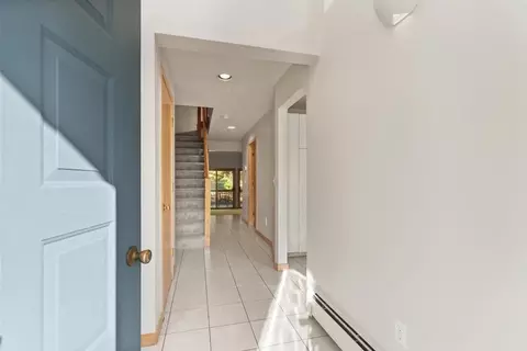 5 Birchtree Cir #5, Franklin, MA 02038 photo 4