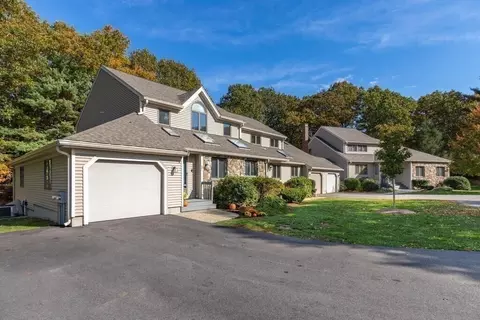 5 Birchtree Cir #5, Franklin, MA 02038 photo 2