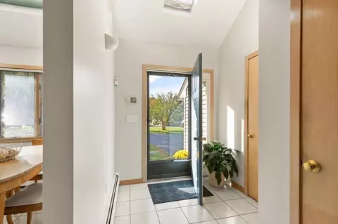 5 Birchtree Cir #5, Franklin, MA 02038 photo 5