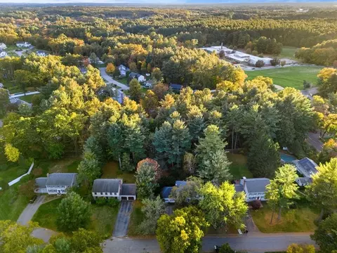 5 Bayberry Ln, Andover, MA 01810