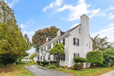 28 Basset St, Lynn, MA 01902