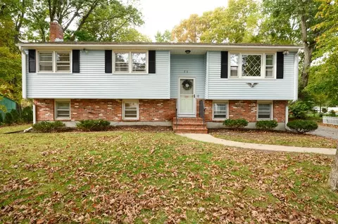 26 Chapman Rd, Stoughton, MA 02072