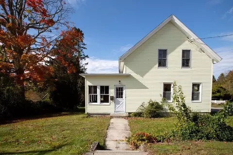 147 High St, Somerset, MA 02726