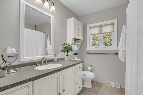 19 Chapel Hill Dr, Reading, MA 01867 photo 13