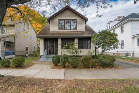 24 Woodlawn St, Springfield, MA 01108