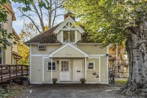 51 Cedar St # a, Worcester, MA 01609