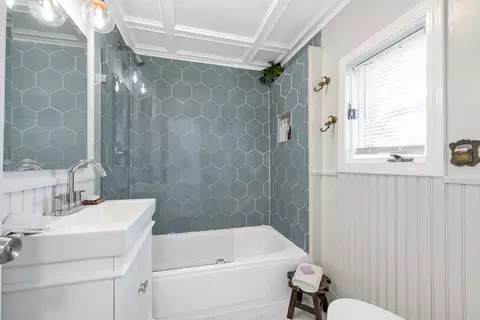 16 Spring St # r, Gloucester, MA 01930 photo 24
