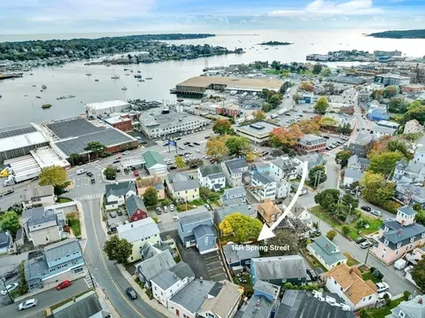 16 Spring St # r, Gloucester, MA 01930 photo 4