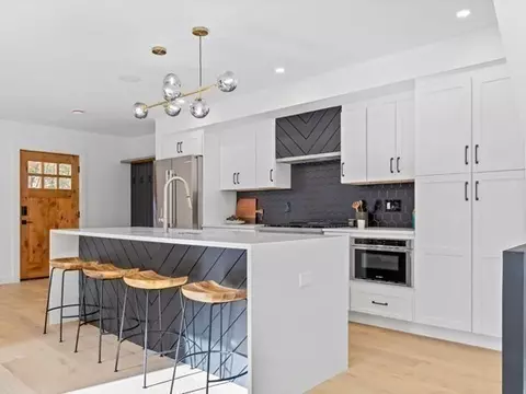 59 Foster St #59, Arlington, MA 02474