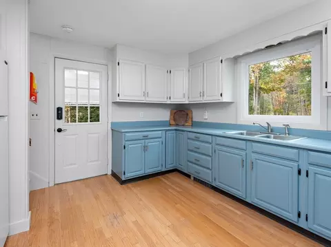 84 Lakeshore Dr, Ashburnham, MA 01430 photo 16