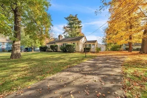 240 Prospect St, East Longmeadow, MA 01028