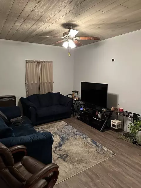 Living - 681 Millbury St, Worcester, MA 01607 photo 1 of 1