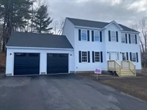4 Wildflower Road, Leominster, MA 01453