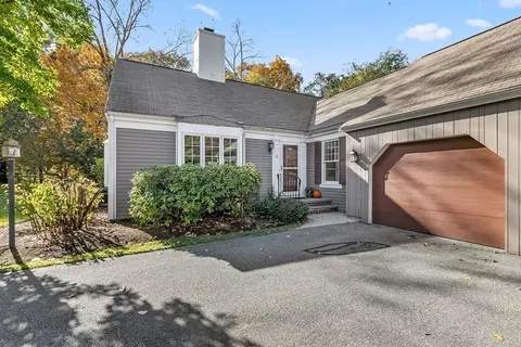 13 Quisset Brook Rd #13, Milton, MA 02186
