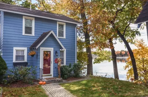 84 Lakeside Dr, Shrewsbury, MA 01545