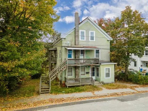 3 Pearl St, Webster, MA 01570
