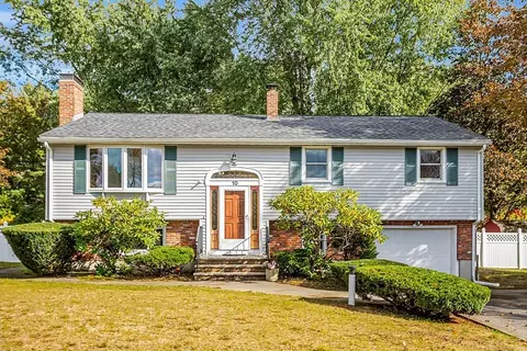 10 Biggar Ave, Wilmington, MA 01887