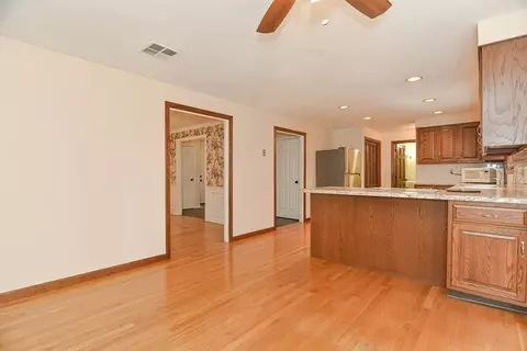 9 Juniper Ln, Framingham, MA 01701 photo 21
