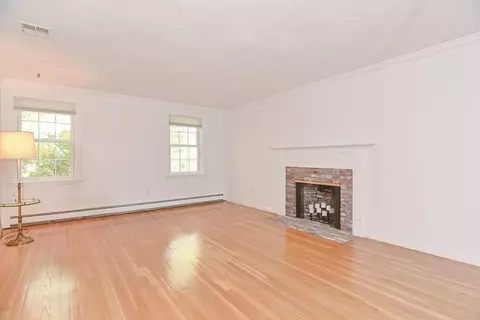 9 Juniper Ln, Framingham, MA 01701 photo 13