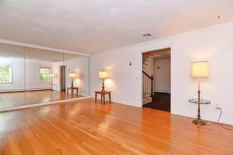 9 Juniper Ln, Framingham, MA 01701 photo 14