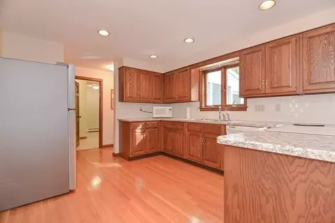 9 Juniper Ln, Framingham, MA 01701 photo 16