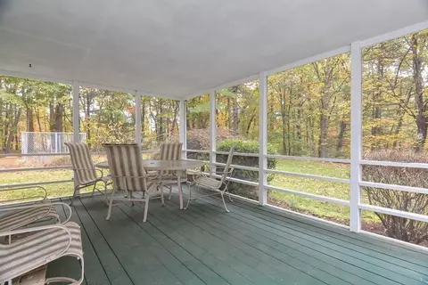9 Juniper Ln, Framingham, MA 01701 photo 27