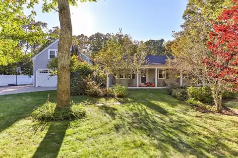 86 Ebenezer Ln, Brewster, MA 02631