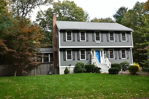 20 Blease Dr, Tewksbury, MA 01876