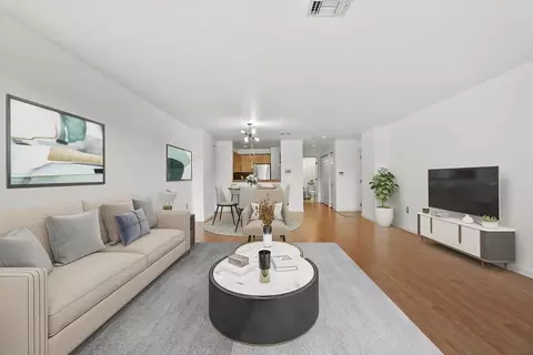 173 Oak St #109W, Newton, MA 02464
